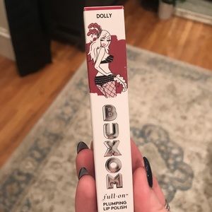 Buxom Dolly Full-On Lip Polish